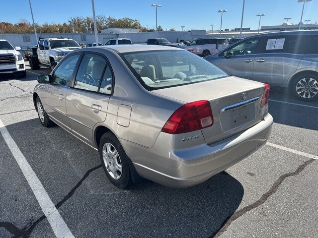 2002 Honda Civic LX photo 4