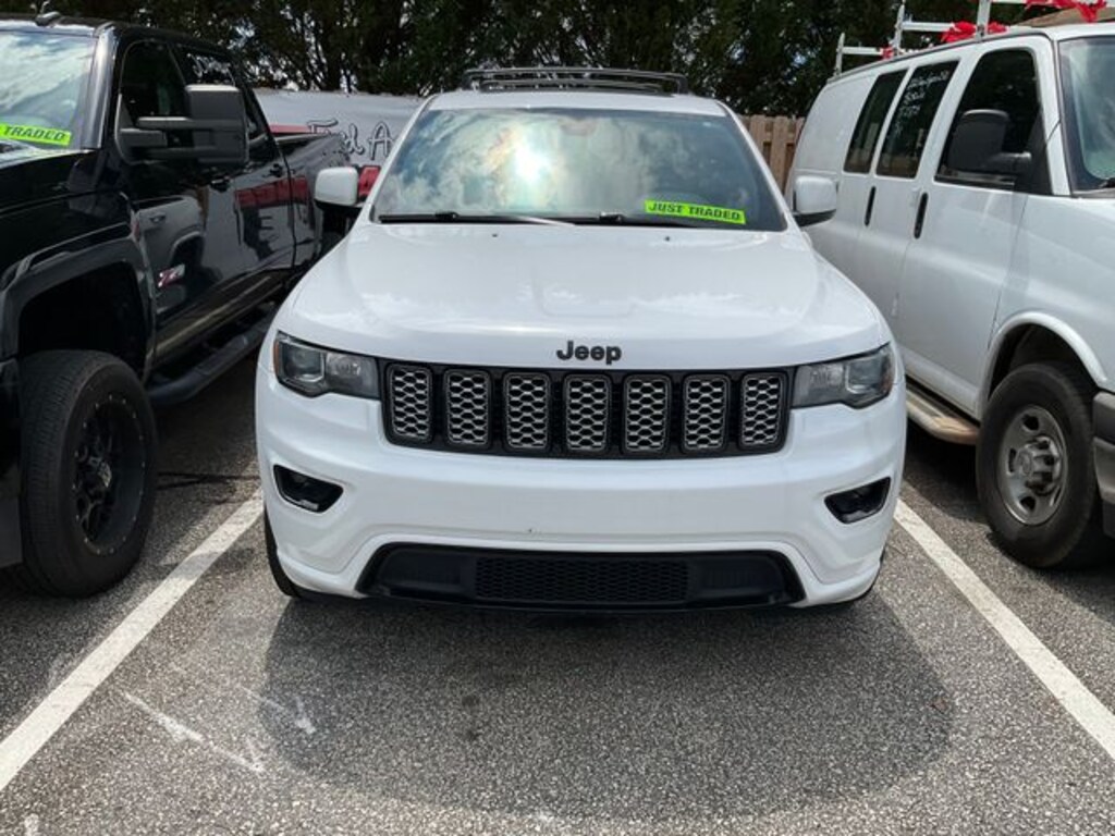 Used 2019 Jeep Grand Cherokee Altitude SUV