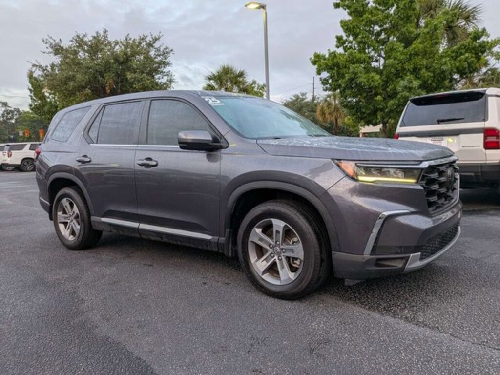 Used 2025 Honda Pilot EX-L SUV