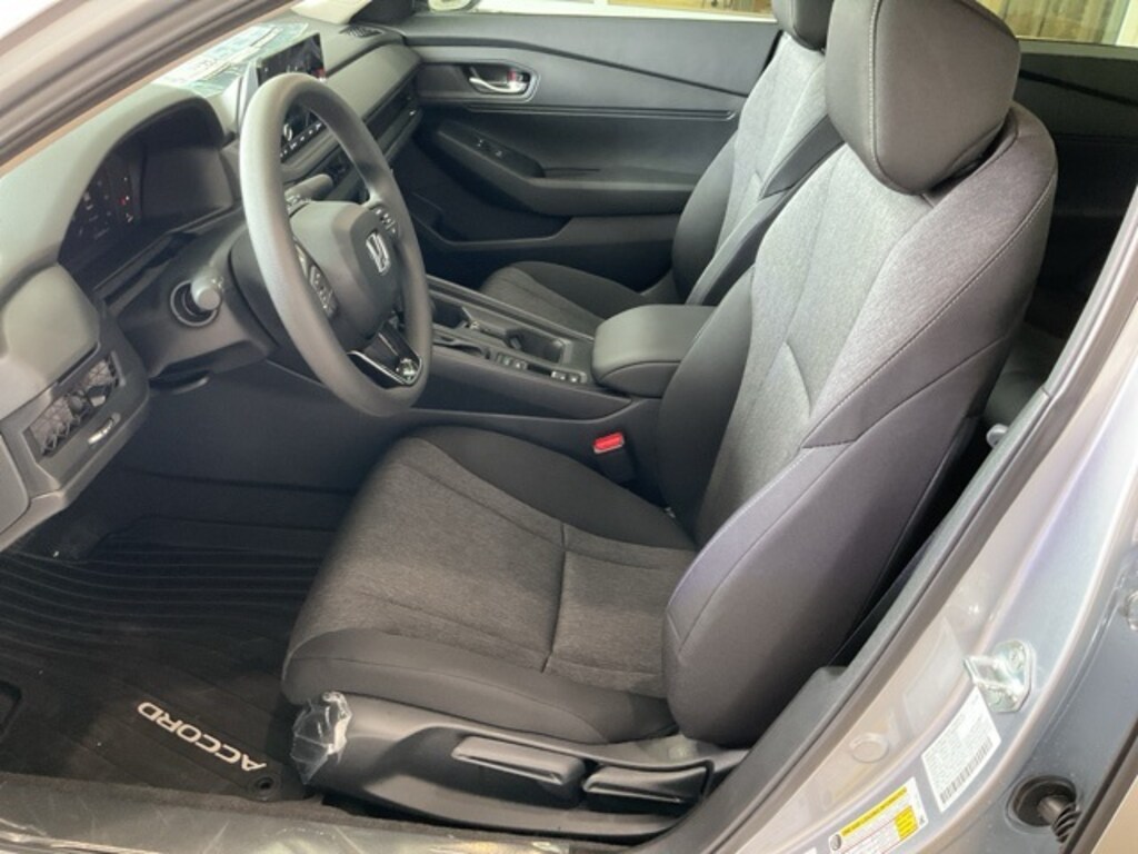 New 2025 Honda Accord LX Sedan