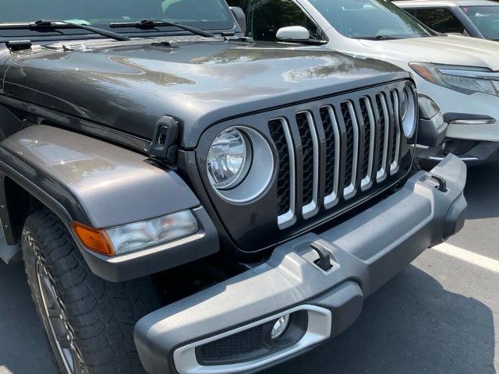 Used 2021 Jeep Gladiator Overland Truck