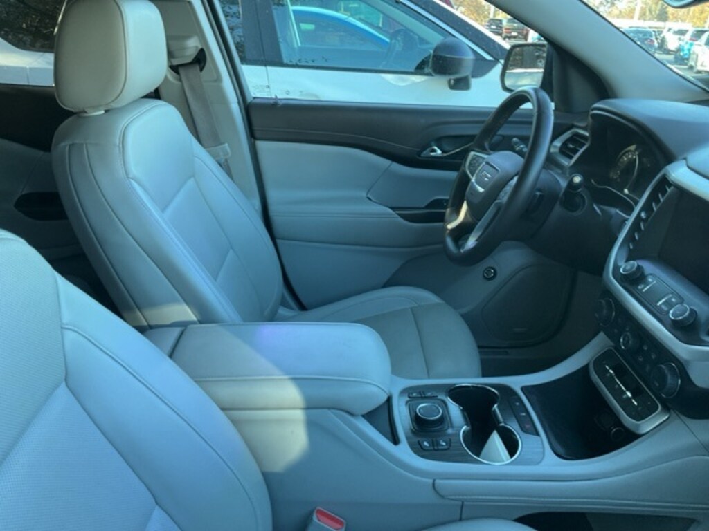 Used 2023 GMC Acadia SLT SUV