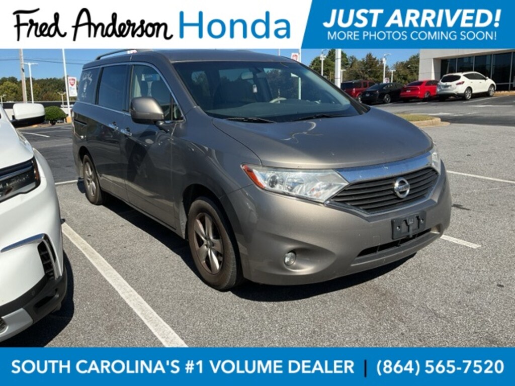 Used 2016 Nissan Quest SV Minivan/Van
