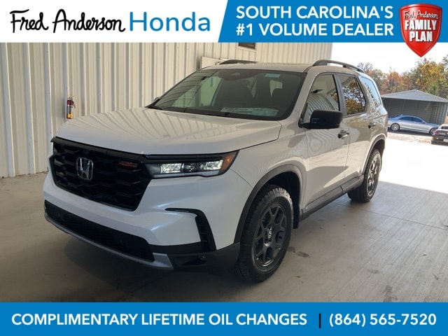 2025 Honda Pilot TrailSport's photo