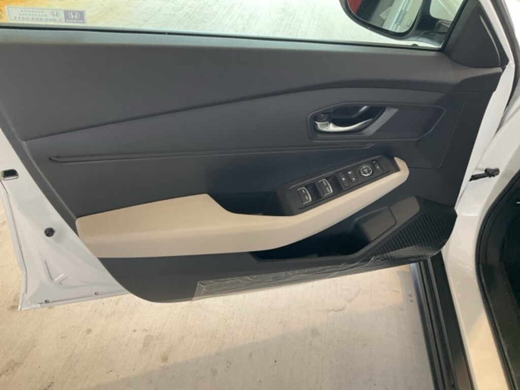 New 2025 Honda Accord LX Sedan