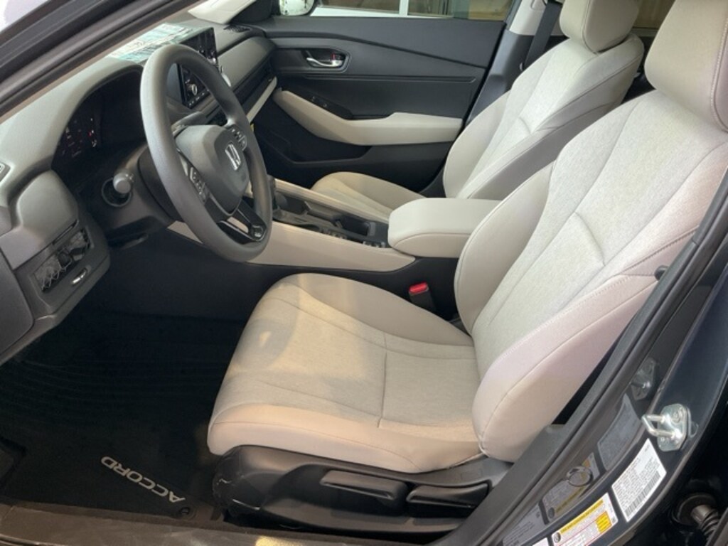 New 2025 Honda Accord LX Sedan
