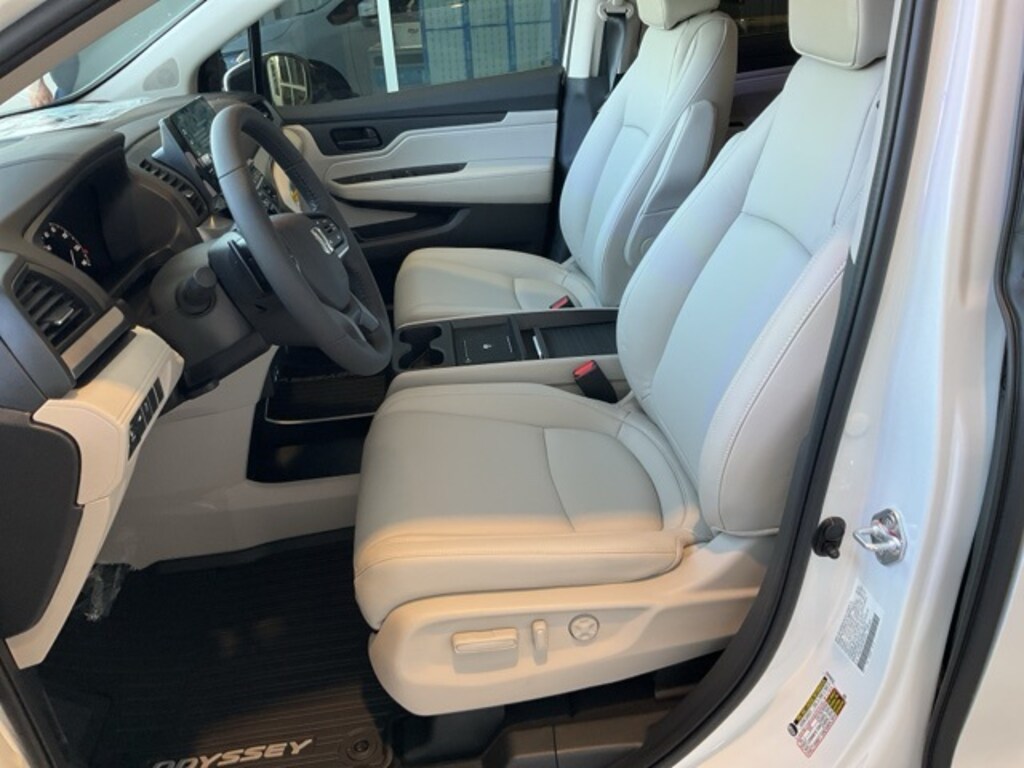 New 2026 Honda Odyssey EX-L Van Passenger