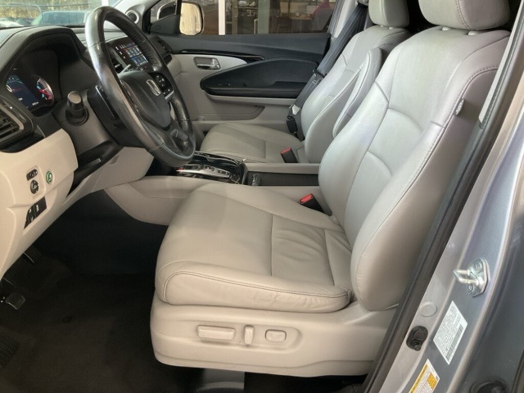 Used 2022 Honda Pilot Touring 7 Passenger SUV