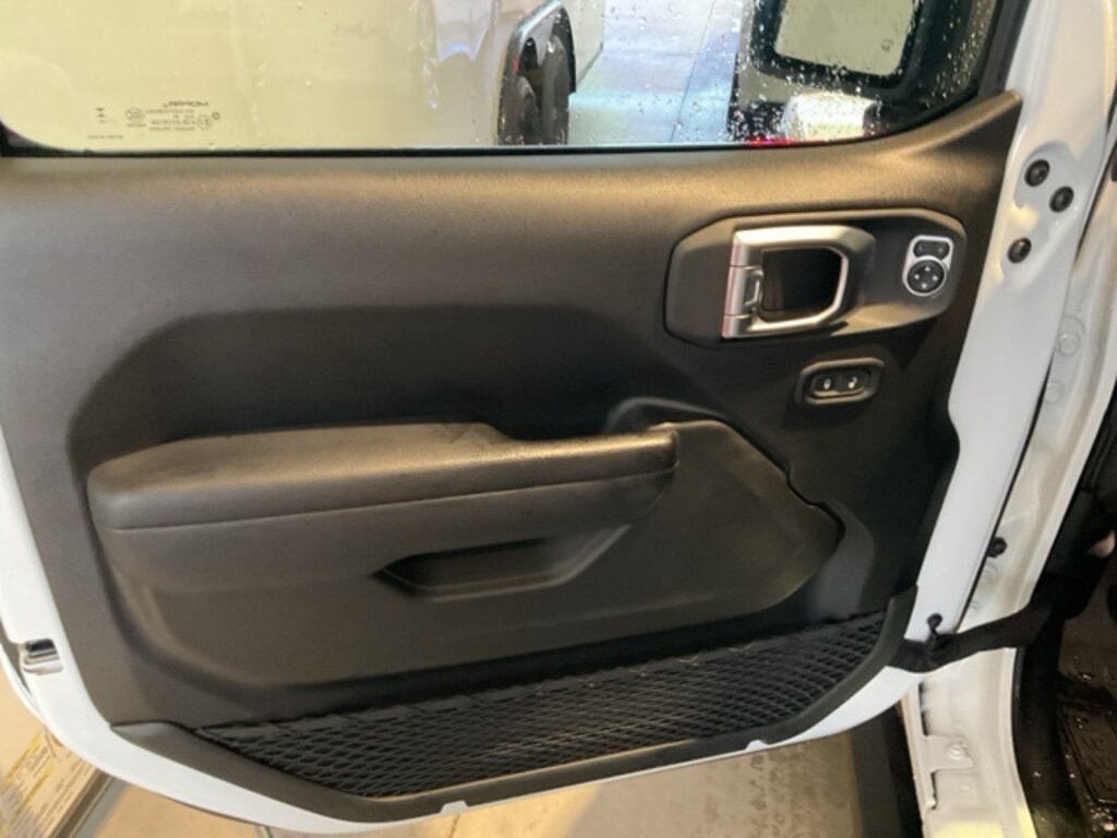 Used 2024 Jeep Gladiator Sport Truck