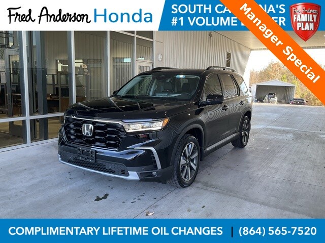 2025 Honda Pilot Touring's photo