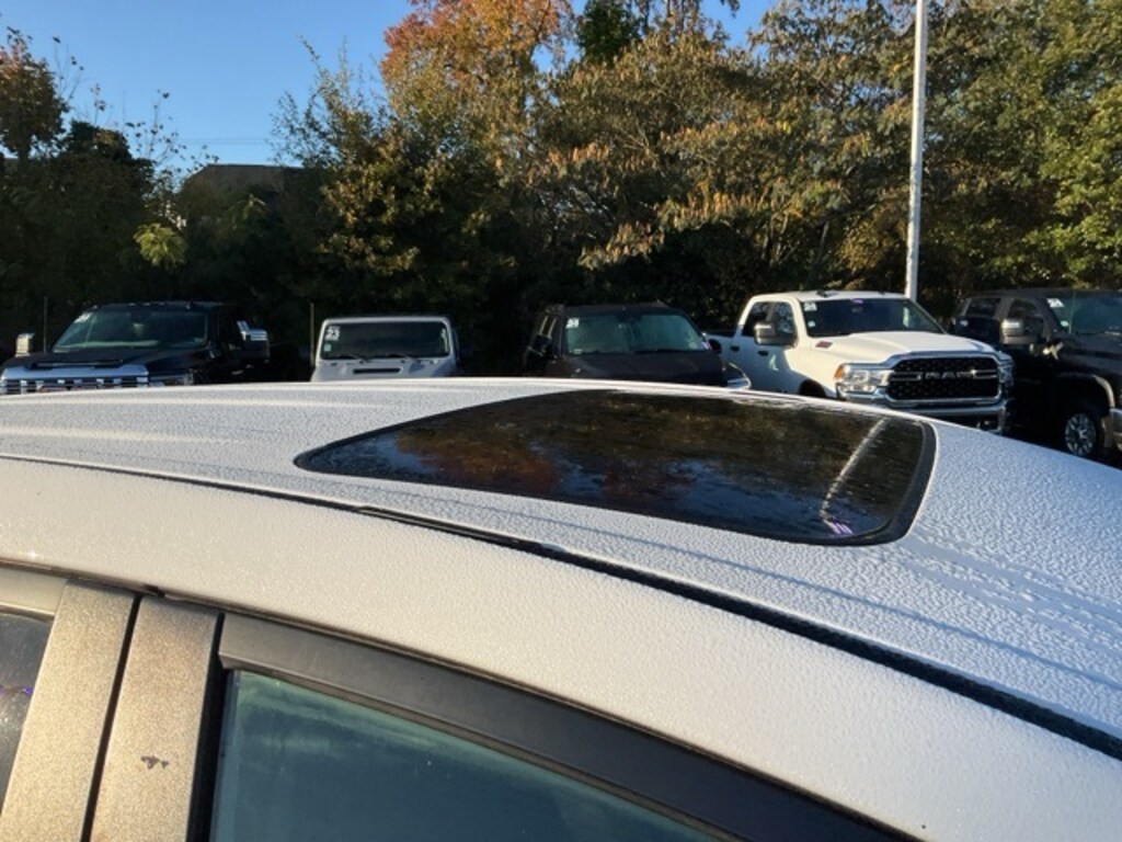 Used 2018 Toyota RAV4 SUV