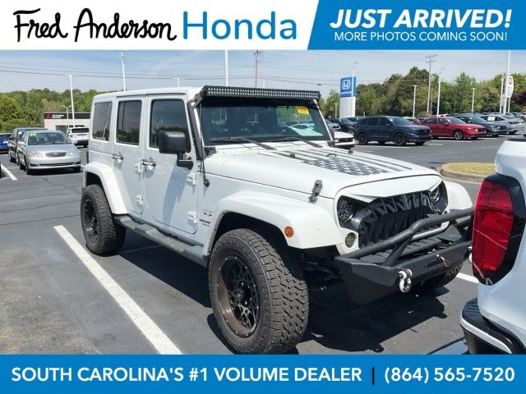 Used 2017 Jeep Wrangler JK Unlimited Sahara 4x4 SUV