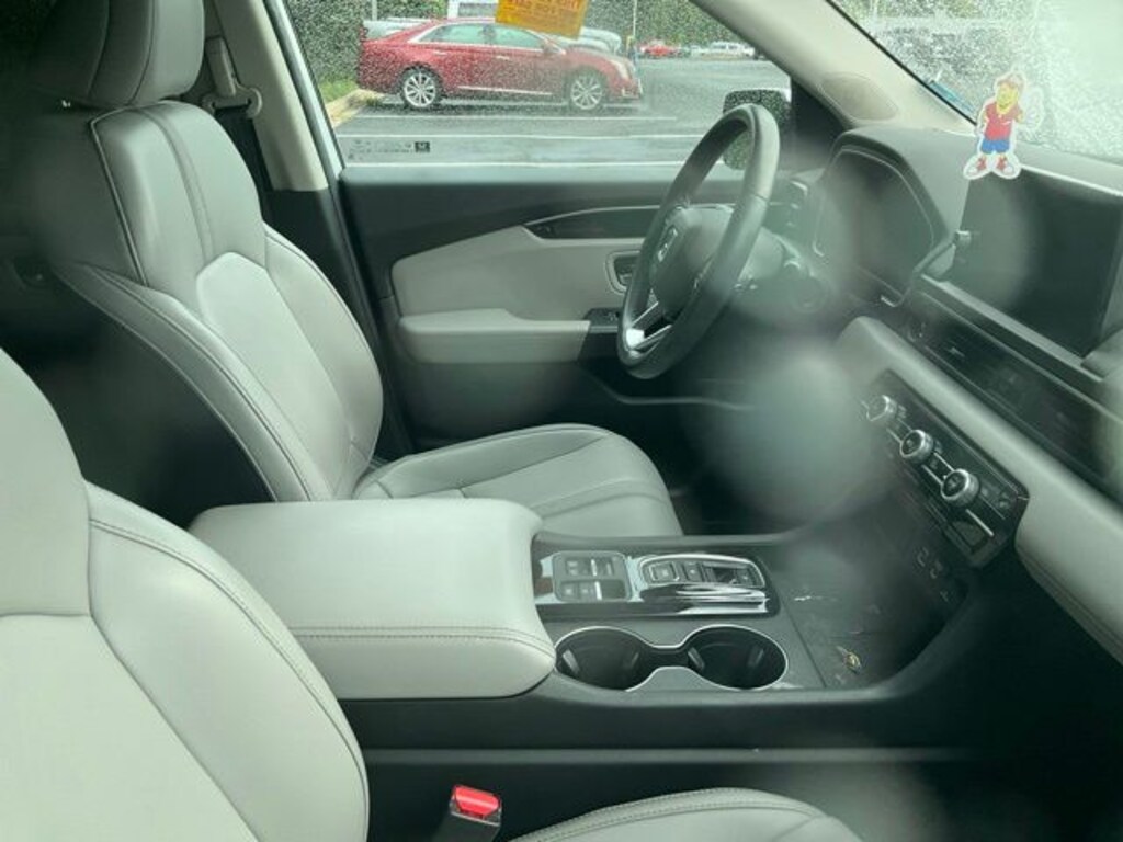 Used 2025 Honda Pilot EX-L SUV