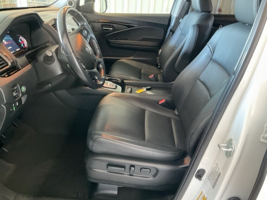 Certified 2022 Honda Pilot Touring 8 Passenger SUV