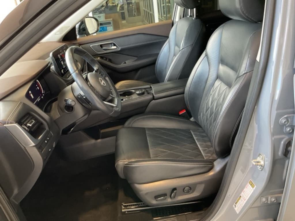 Used 2022 Nissan Rogue Platinum SUV