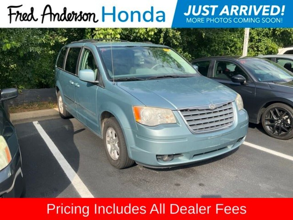 Used 2010 Chrysler Town & Country Touring Minivan/Van