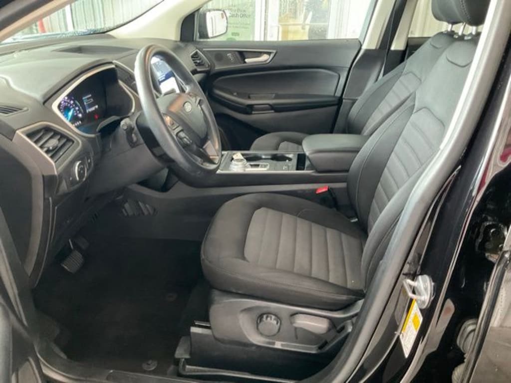 Used 2021 Ford Edge SE SUV