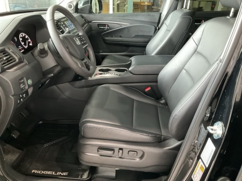 Certified 2025 Honda Ridgeline RTL Truck