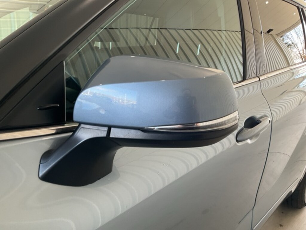 Used 2022 Toyota Highlander XLE SUV