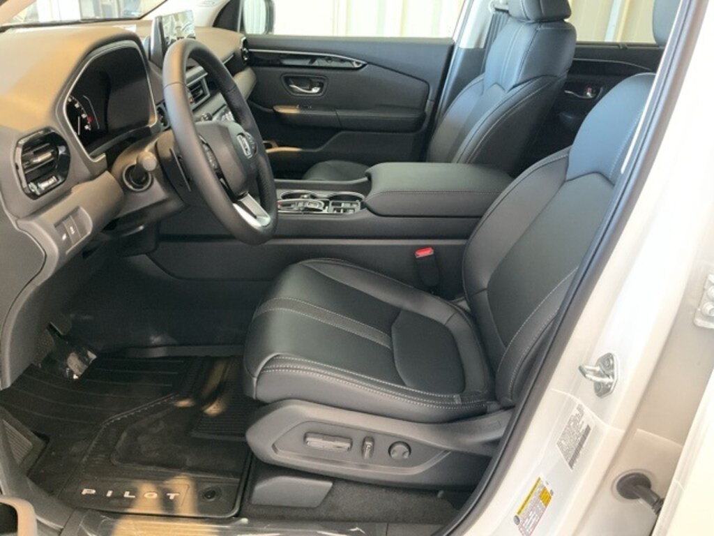 New 2025 Honda Pilot Touring SUV