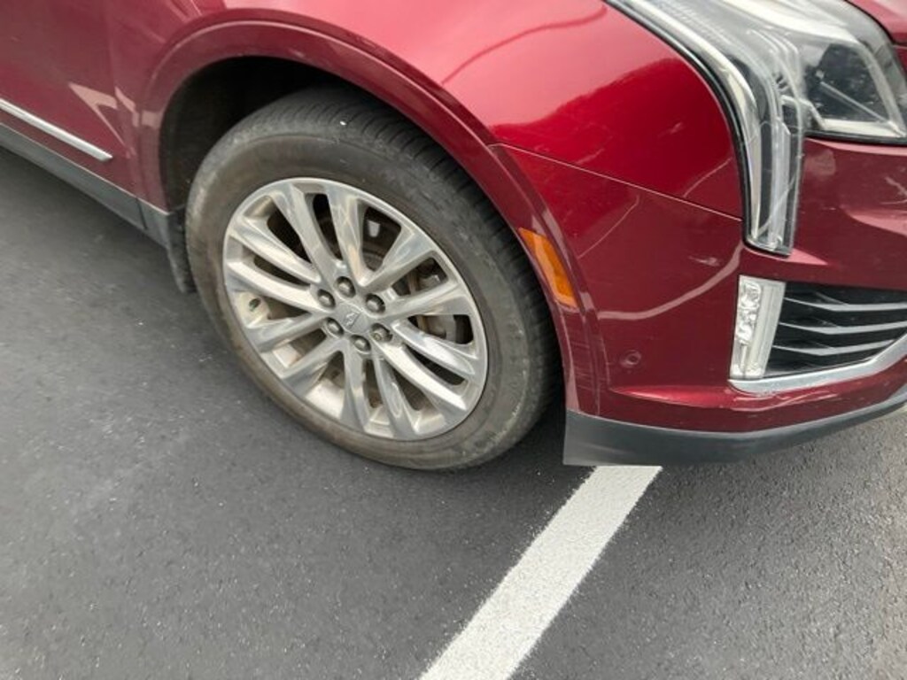 Used 2017 CADILLAC XT5 Platinum SUV