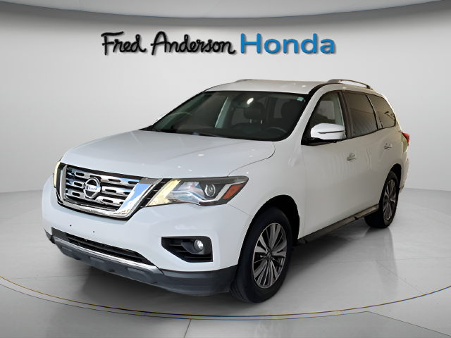 2017 Nissan Pathfinder SL
