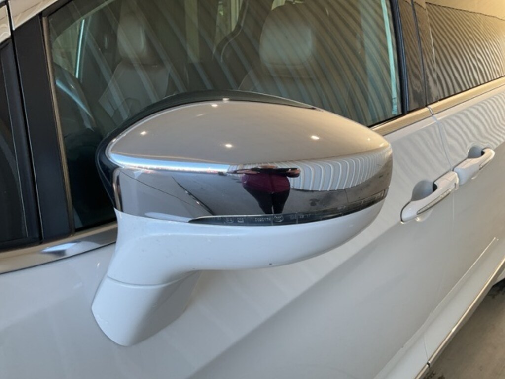 Used 2017 Chrysler Pacifica Limited Minivan/Van