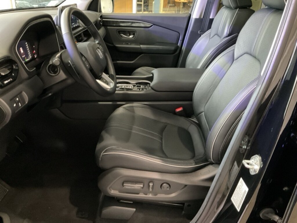 Certified 2025 Honda Pilot Elite SUV