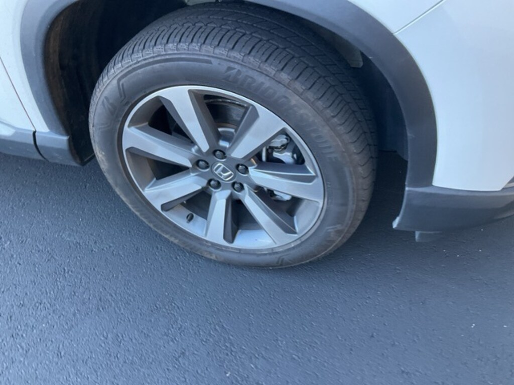 Certified 2025 Honda Pilot Elite SUV