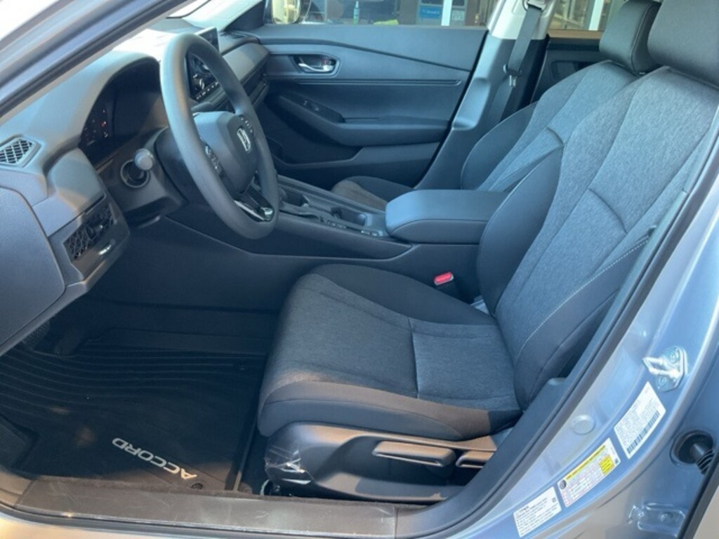 New 2025 Honda Accord LX Sedan