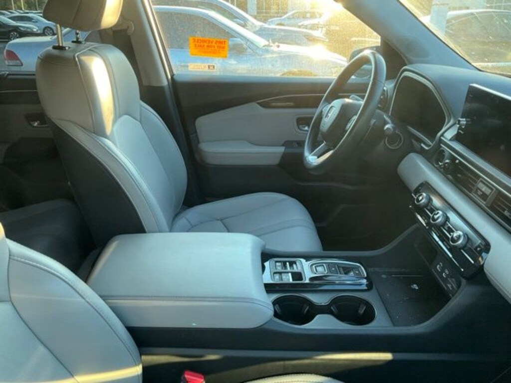 Used 2025 Honda Pilot EX-L SUV