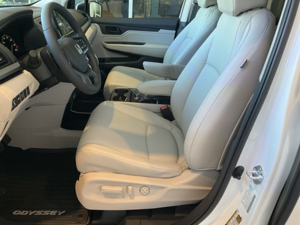 New 2026 Honda Odyssey EX-L Van Passenger