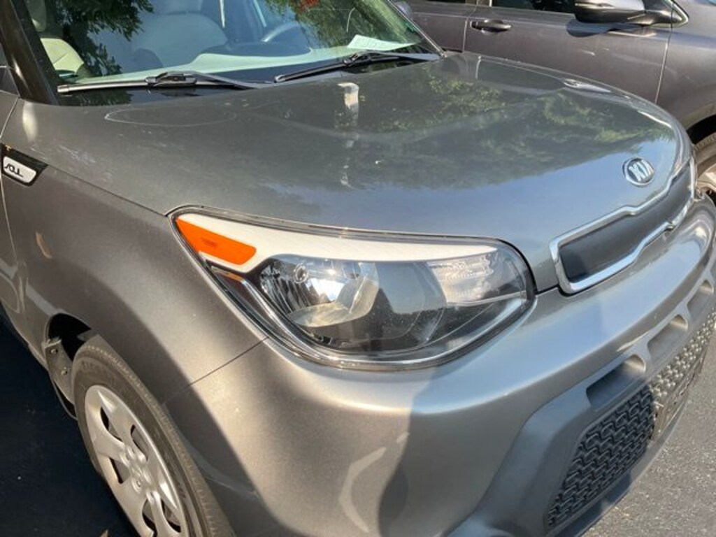 Used 2015 Kia Soul Base FWD Hatchback