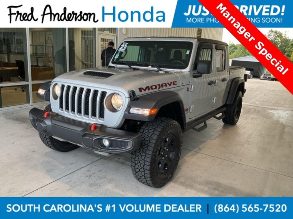 Used 2023 Jeep Gladiator Mojave Truck