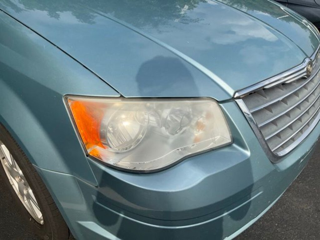 Used 2010 Chrysler Town & Country Touring Minivan/Van