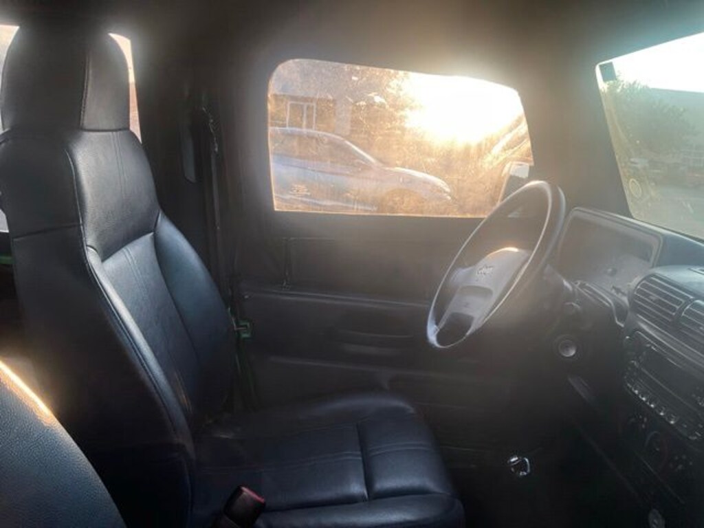 Used 2005 Jeep Wrangler SE SUV