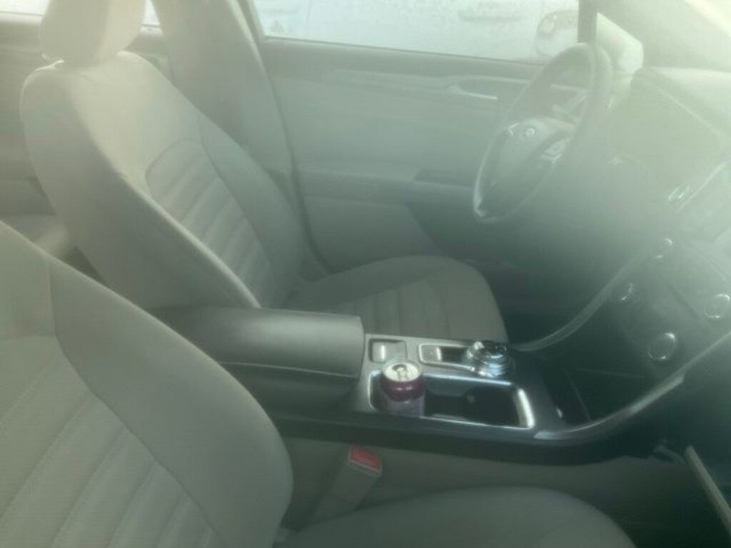 Used 2018 Ford Fusion SE Sedan
