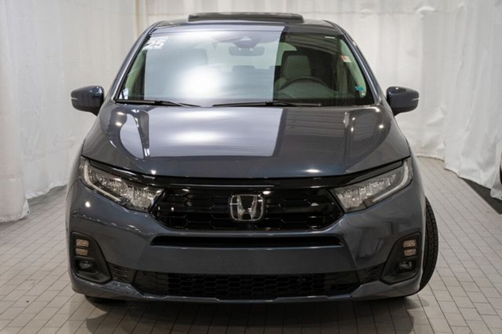 Used 2025 Honda Odyssey Touring Minivan/Van