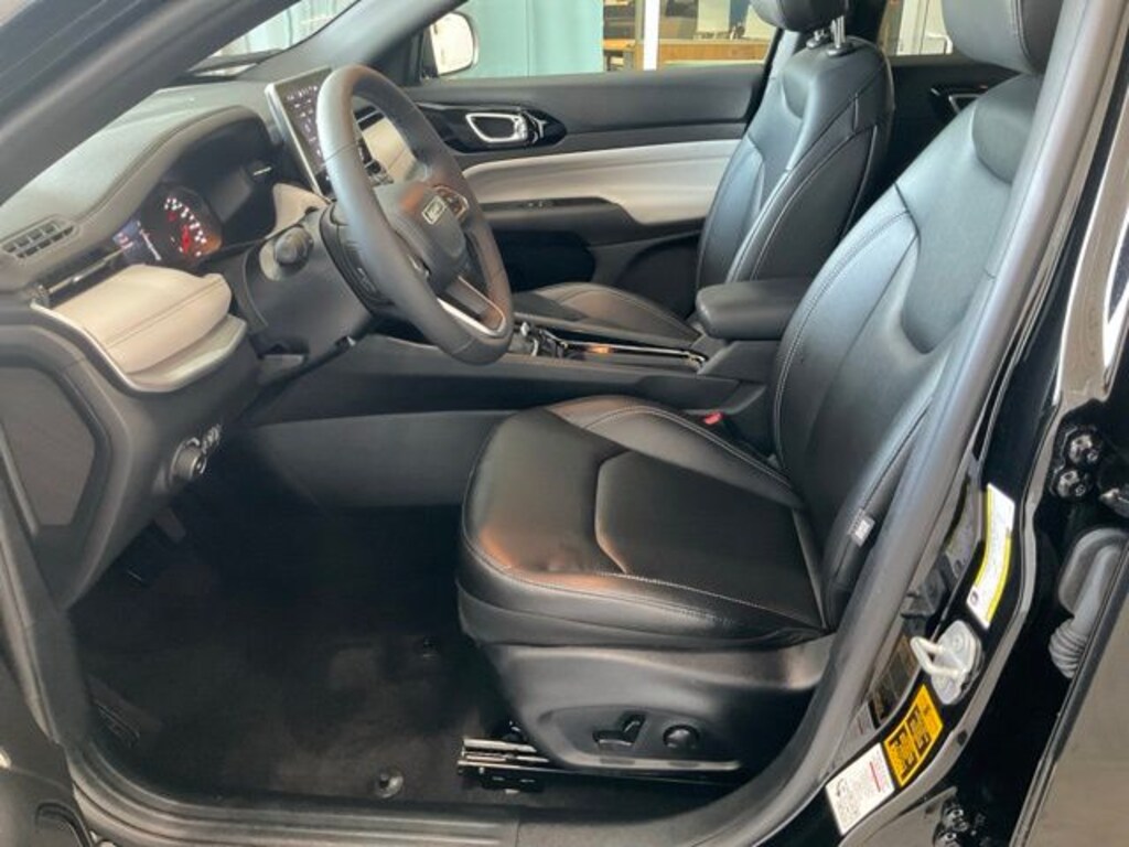 Used 2026 Jeep Compass Limited SUV