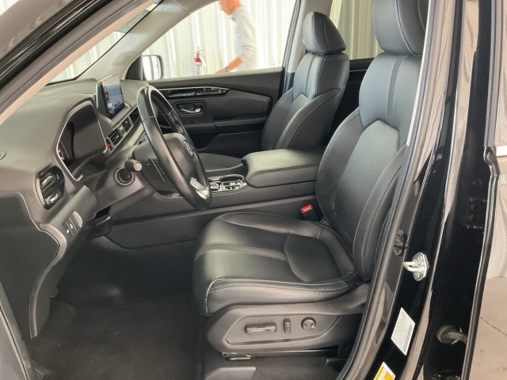 Certified 2024 Honda Pilot Touring SUV