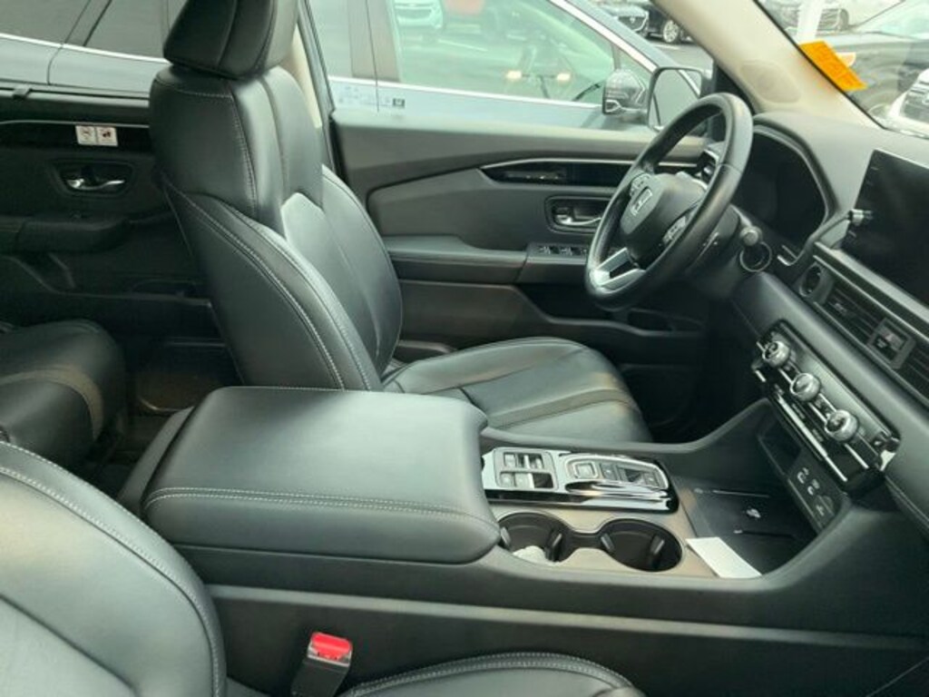 Used 2025 Honda Pilot EX-L SUV