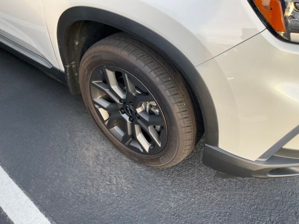 Certified 2025 Honda Pilot Touring SUV