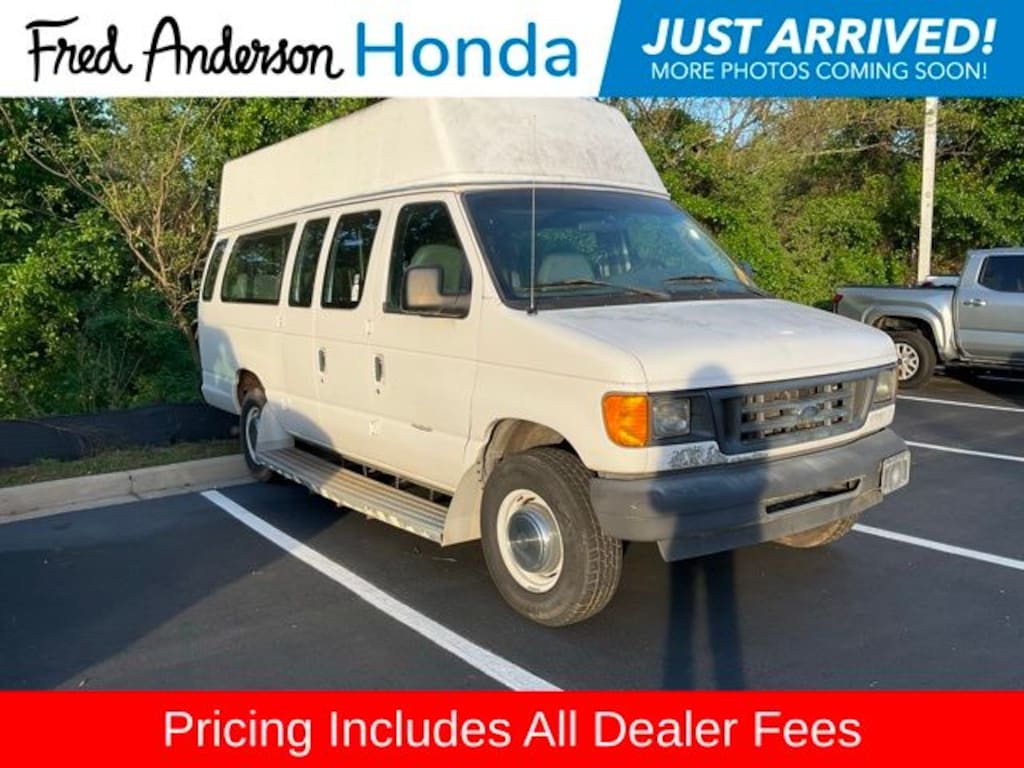 Used 2004 Ford E-350 Super Duty Cargo Van