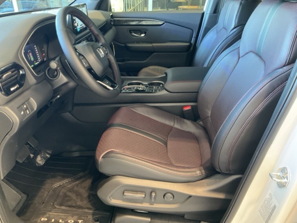 New 2025 Honda Pilot Black Edition SUV