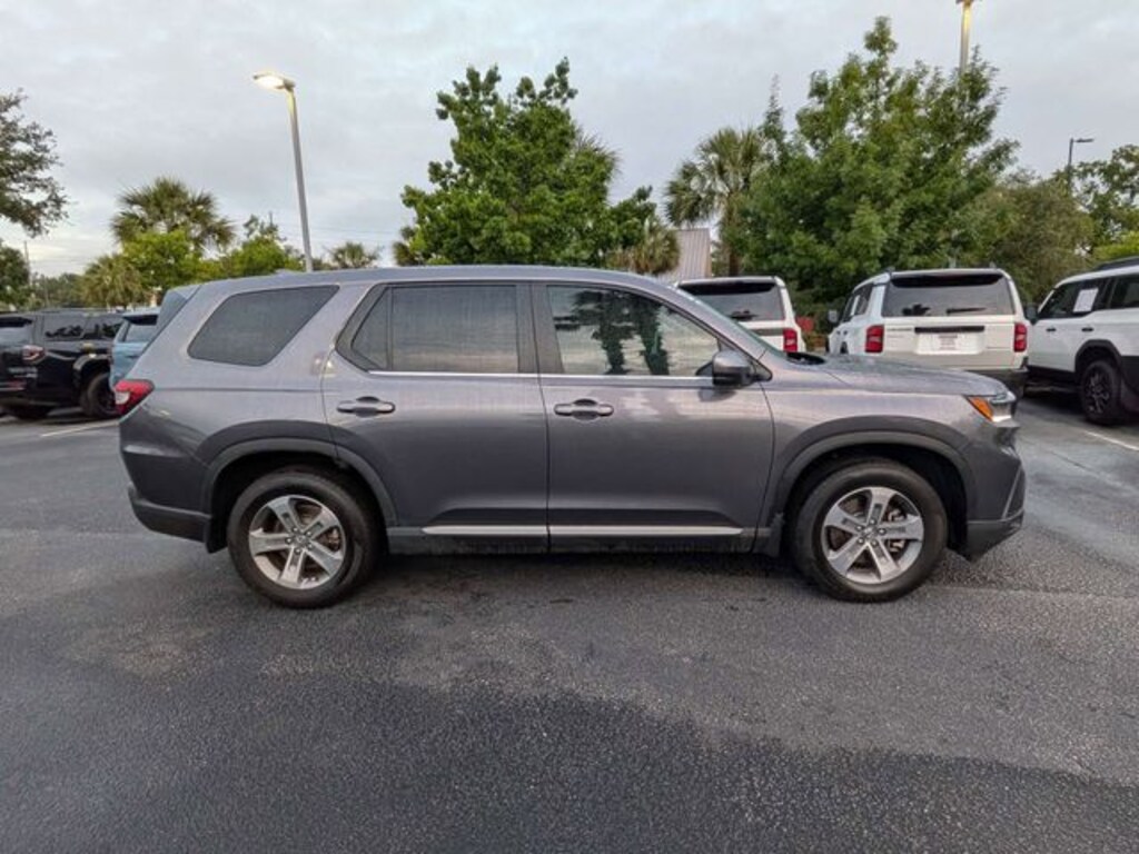 Used 2025 Honda Pilot EX-L SUV