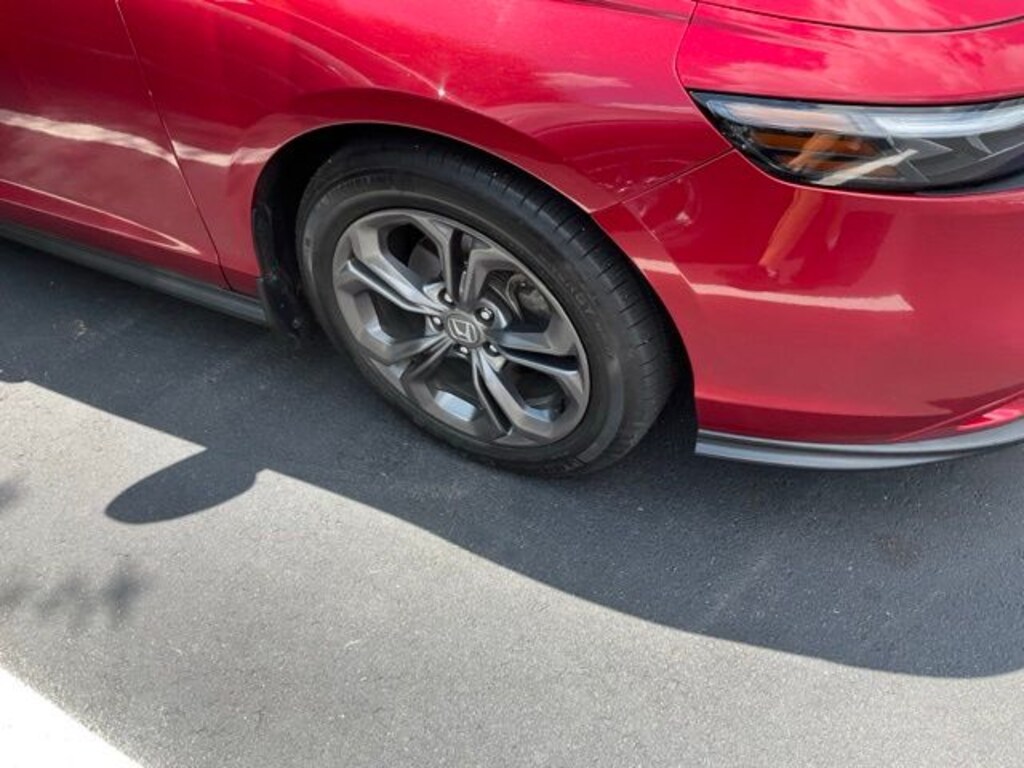 Used 2024 Honda Accord EX Sedan