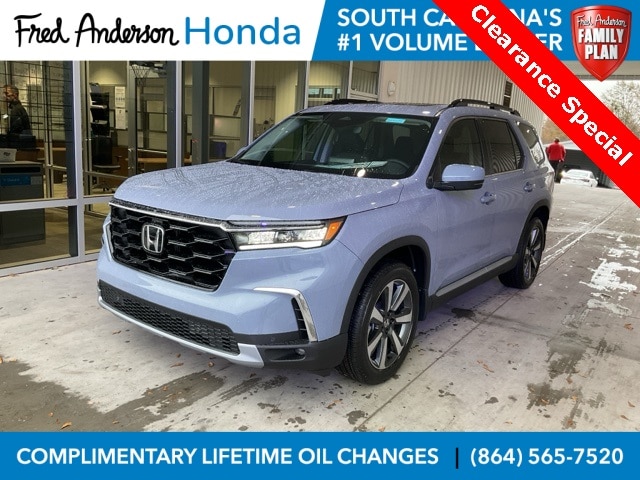 2025 Honda Pilot Touring's photo