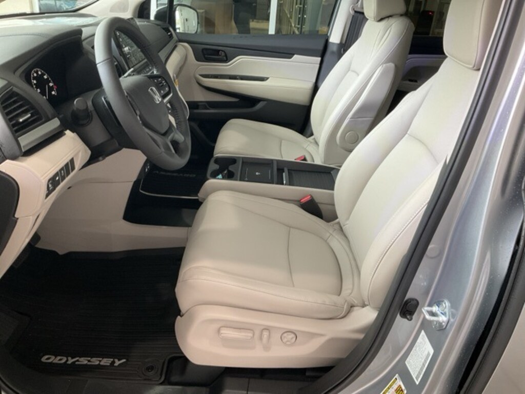 New 2026 Honda Odyssey EX-L Van Passenger