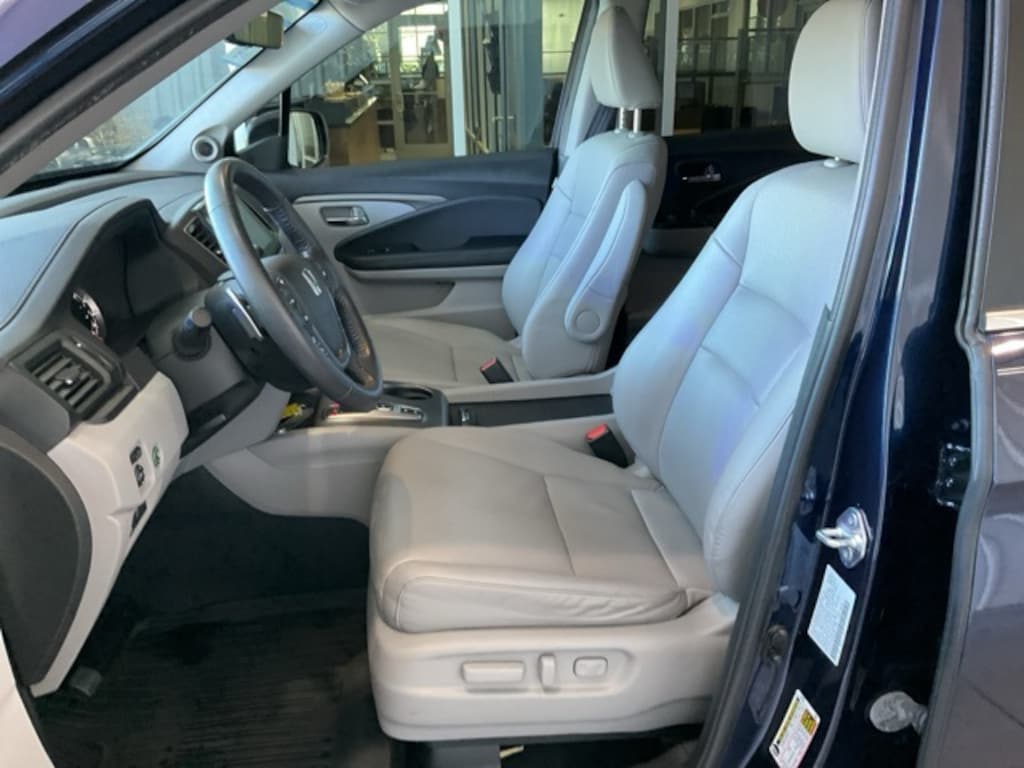 Certified 2023 Honda Ridgeline RTL Truck