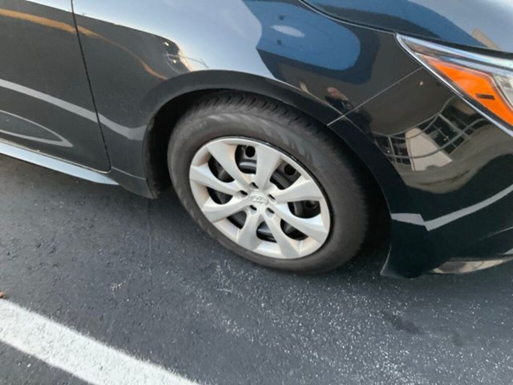 Used 2024 Toyota Corolla LE Sedan